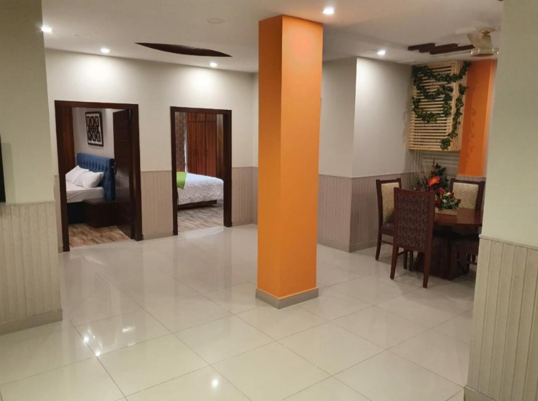 Hak Mall Suites And Apartments 라왈핀디 외부 사진