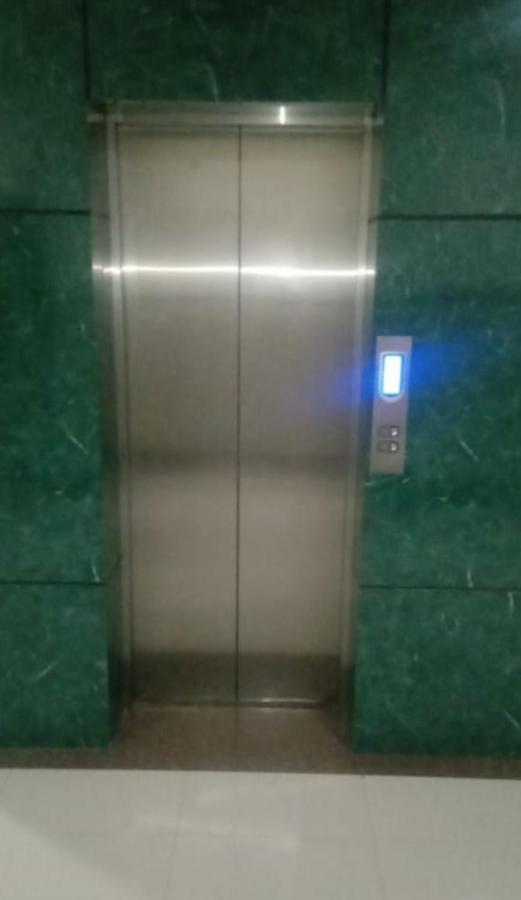 Hak Mall Suites And Apartments 라왈핀디 외부 사진