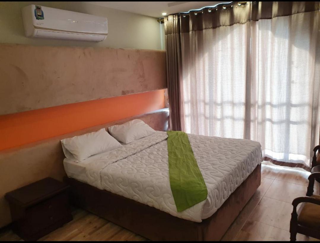 Hak Mall Suites And Apartments 라왈핀디 외부 사진